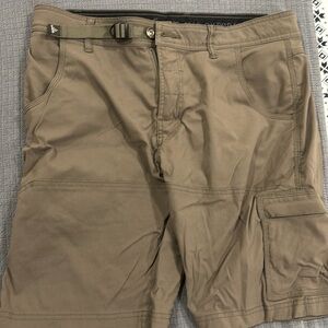 Prana Zion stretch shorts size 34, 10 inch length